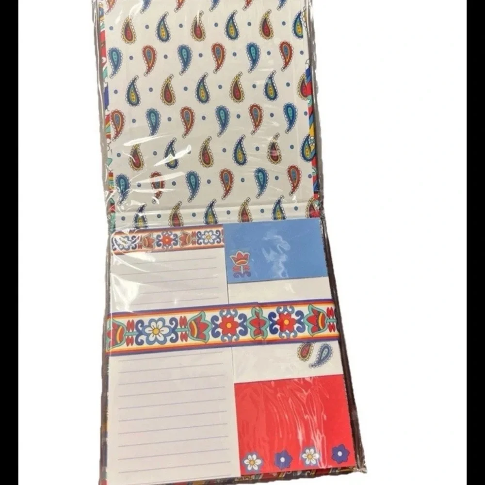 Vera Bradley Forget-Me-Nots Stationery Set Marina  Paisley Design.